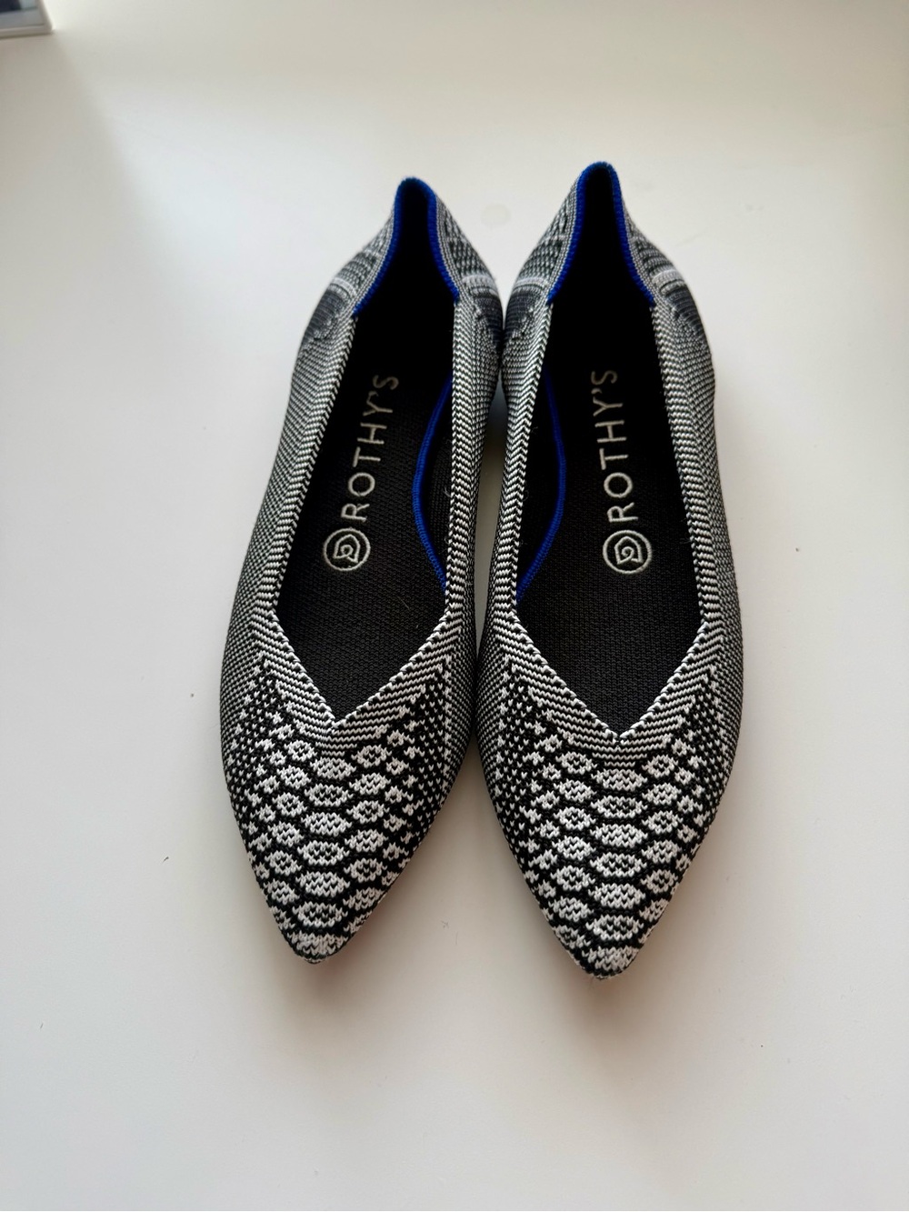 Rothy’s Rare Black and White Python The Point Flats 6.5